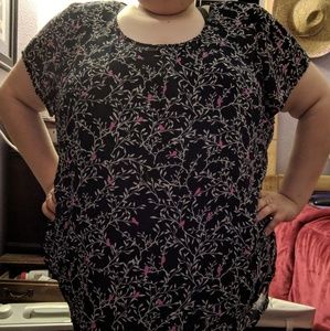 Torrid Size 4 Bird Print Button-Back Top
